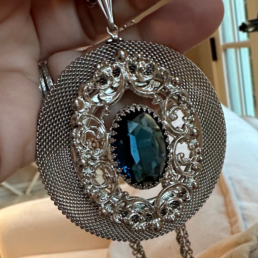 Vintage Silver-Tone Filigree Pendant Necklace with Blue Stone